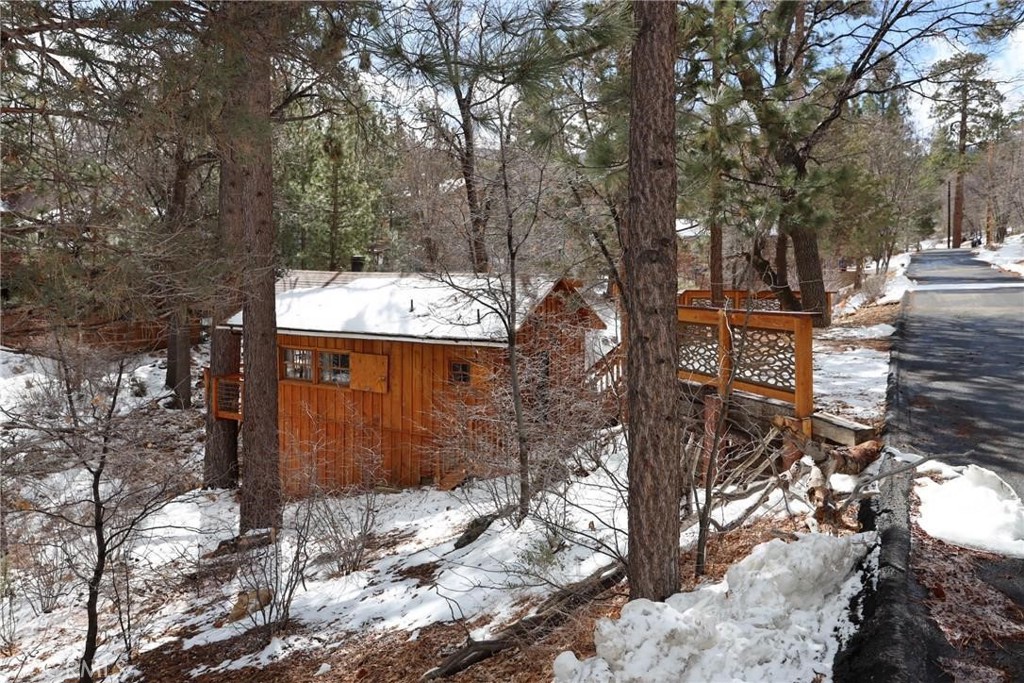 827 Highland Lane