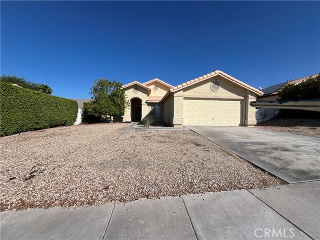 Detail Gallery Image 1 of 24 For 65836 Avenida Cadena, Desert Hot Springs,  CA 92240 - 4 Beds | 2 Baths