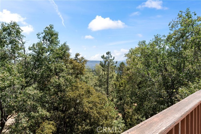 Detail Gallery Image 21 of 46 For 27363 Matterhorn Dr, Lake Arrowhead,  CA 92352 - 5 Beds | 3/1 Baths