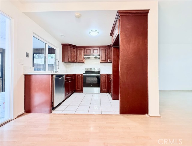 914 Fairview Avenue, Arcadia CA: https://media.crmls.org/medias/52767b9b-3484-4470-8d3c-25ddf41d37b1.jpg