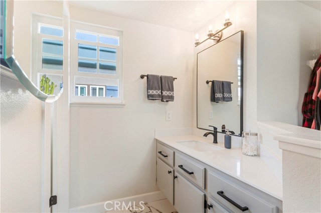 Detail Gallery Image 24 of 35 For 2150 San Michel Dr a,  Costa Mesa,  CA 92627 - 2 Beds | 2/1 Baths