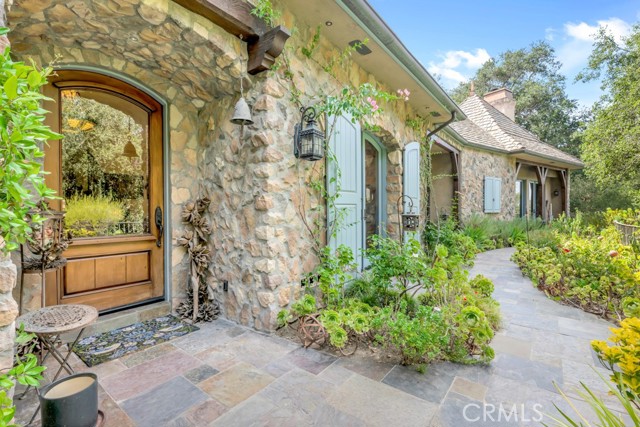 Detail Gallery Image 3 of 42 For 3439 Dorothy Rd, Topanga,  CA 90290 - 4 Beds | 4 Baths