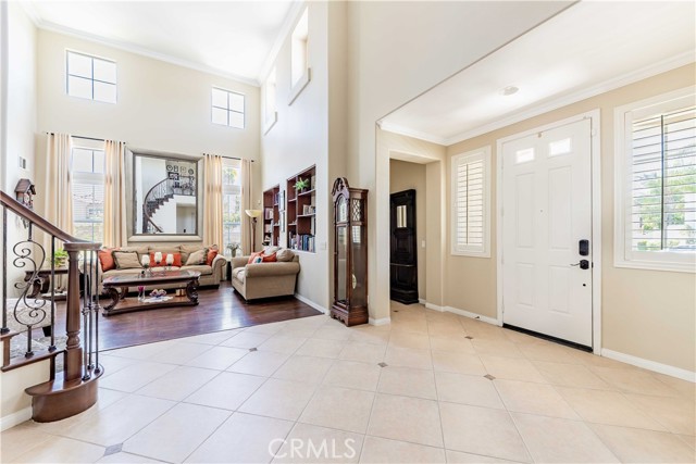 8656 Calle Canon Road, Corona CA: https://media.crmls.org/medias/52779cf3-8ecd-4757-8ab4-70217308d602.jpg