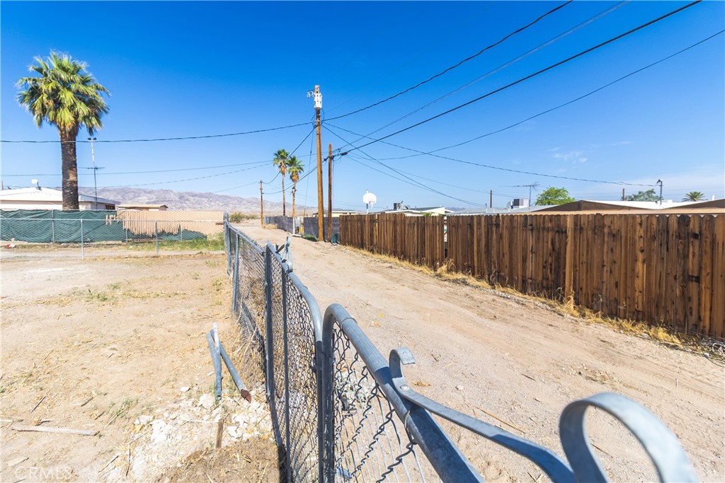 527824F8 1D1A 4D7C A1Cd B746Aa32B425 2025 Rio Vista, Needles, Ca 92363 &Lt;Span Style='BackgroundColor:transparent;Padding:0Px;'&Gt; &Lt;Small&Gt; &Lt;I&Gt; &Lt;/I&Gt; &Lt;/Small&Gt;&Lt;/Span&Gt;
