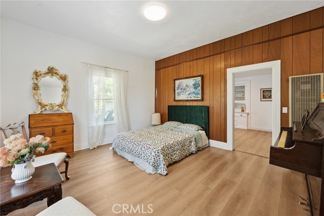 Detail Gallery Image 26 of 42 For 318 E 11th St, Pomona,  CA 91766 - 5 Beds | 2/1 Baths