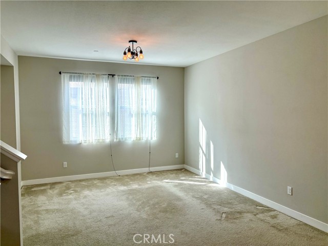 Detail Gallery Image 4 of 23 For 645 W Foothill Bld #10,  Glendora,  CA 91741 - 3 Beds | 2/2 Baths