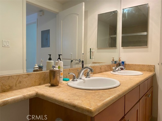 Detail Gallery Image 28 of 32 For 1241 S Westgate Ave #202,  Los Angeles,  CA 90025 - 3 Beds | 2/1 Baths
