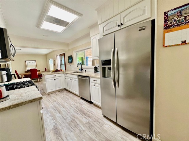 Image 18 of 45 For 215 Clearlake Circle 215