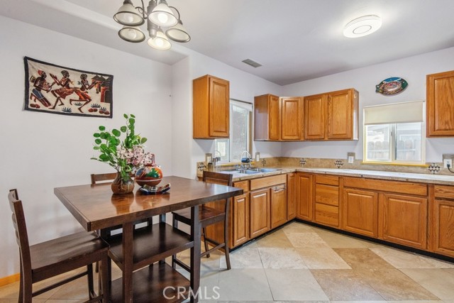 Detail Gallery Image 6 of 21 For 509 N Main St, Lake Elsinore,  CA 92530 - 3 Beds | 2 Baths