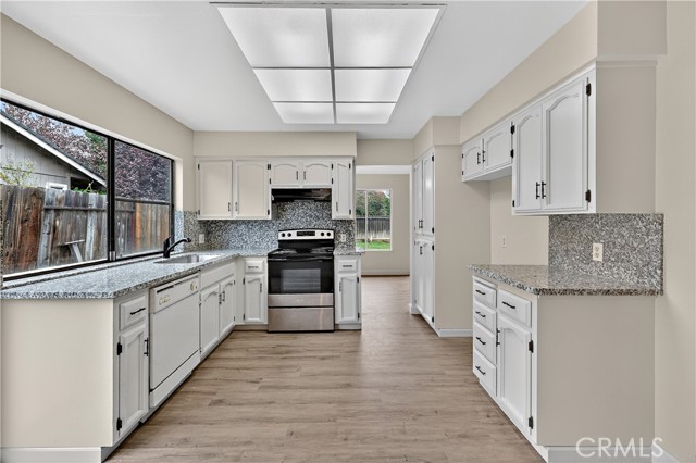 Detail Gallery Image 11 of 52 For 3338 Columbia, Merced,  CA 95340 - 4 Beds | 2 Baths