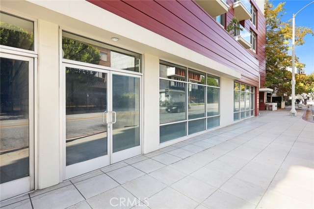 119 S Los Robles Avenue, Pasadena, California 91101, ,Commercial Lease,For Rent,119 S Los Robles Avenue,CROC23203376