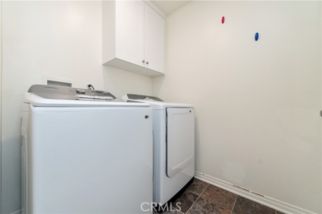 Detail Gallery Image 16 of 27 For 5901 Oatfield Ave, Corona,  CA 92880 - 3 Beds | 2/1 Baths