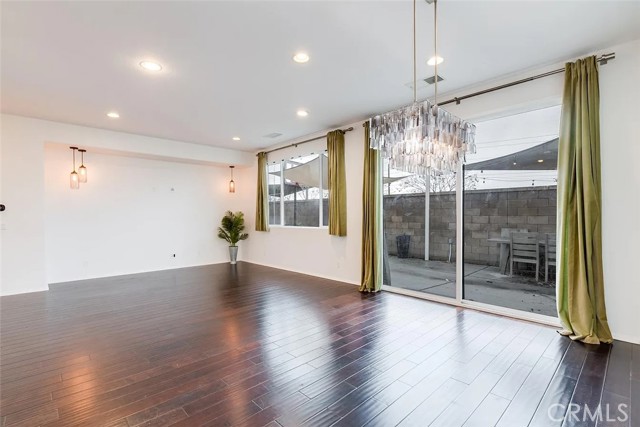 Detail Gallery Image 3 of 28 For 3235 Larkspur St, Tustin,  CA 92782 - 3 Beds | 2/1 Baths