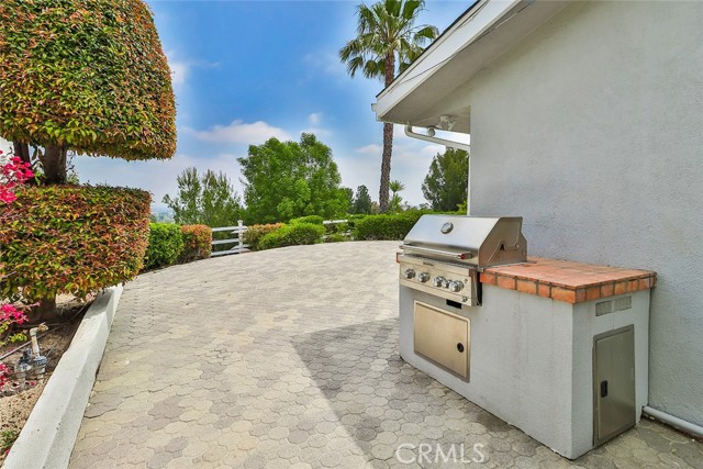 Detail Gallery Image 60 of 66 For 24229 Hatteras St, Woodland Hills,  CA 91367 - 4 Beds | 3 Baths