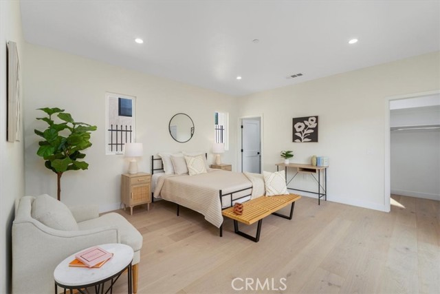 3722 Lomitas Drive, Los Angeles CA: https://media.crmls.org/medias/527c95d0-ad72-461b-85aa-d471093e8d11.jpg