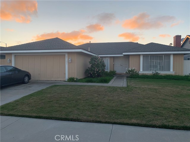 21191 Greenboro Ln, Huntington Beach, CA 92646