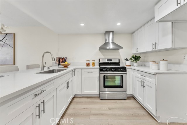 12948 Saddleback Place, Chino CA: https://media.crmls.org/medias/527d299e-915f-42ef-889b-9b1e9a2b0650.jpg