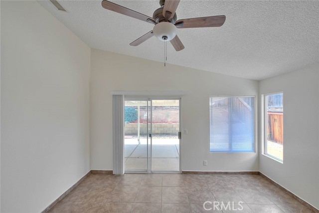 Detail Gallery Image 26 of 56 For 13571 Copperstone Dr, Victorville,  CA 92392 - 3 Beds | 2 Baths