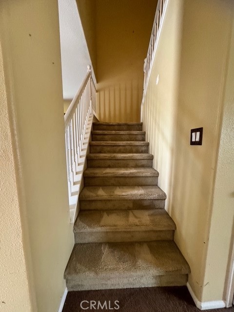 Image 4 of 9 For 1065 Garrett Way