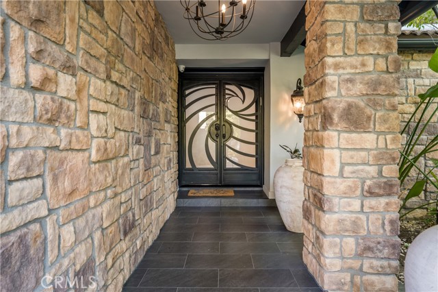 3677 Eddingham Avenue, Calabasas CA: https://media.crmls.org/medias/527df4c7-5777-4f32-8c42-2712f7be4164.jpg