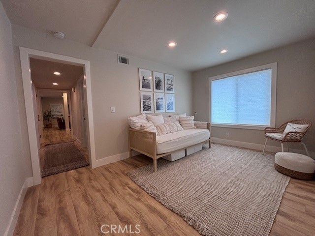 527e7059 7607 40fc B175 D2d090365bad