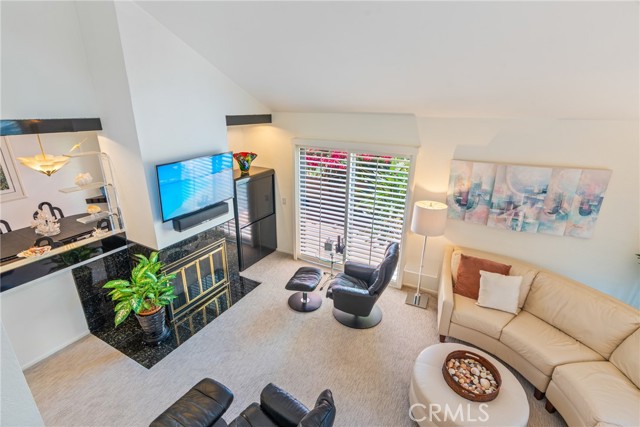 4176 Delphi Circle, Huntington Beach CA: https://media.crmls.org/medias/527eb582-7d69-4a7f-82a0-cf01328e6947.jpg