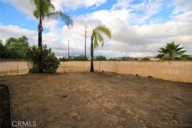 30499 Covecrest Circle, Menifee CA: https://media.crmls.org/medias/527ee5dc-b2af-4b3d-afa6-0b2ae53be6d7.jpg