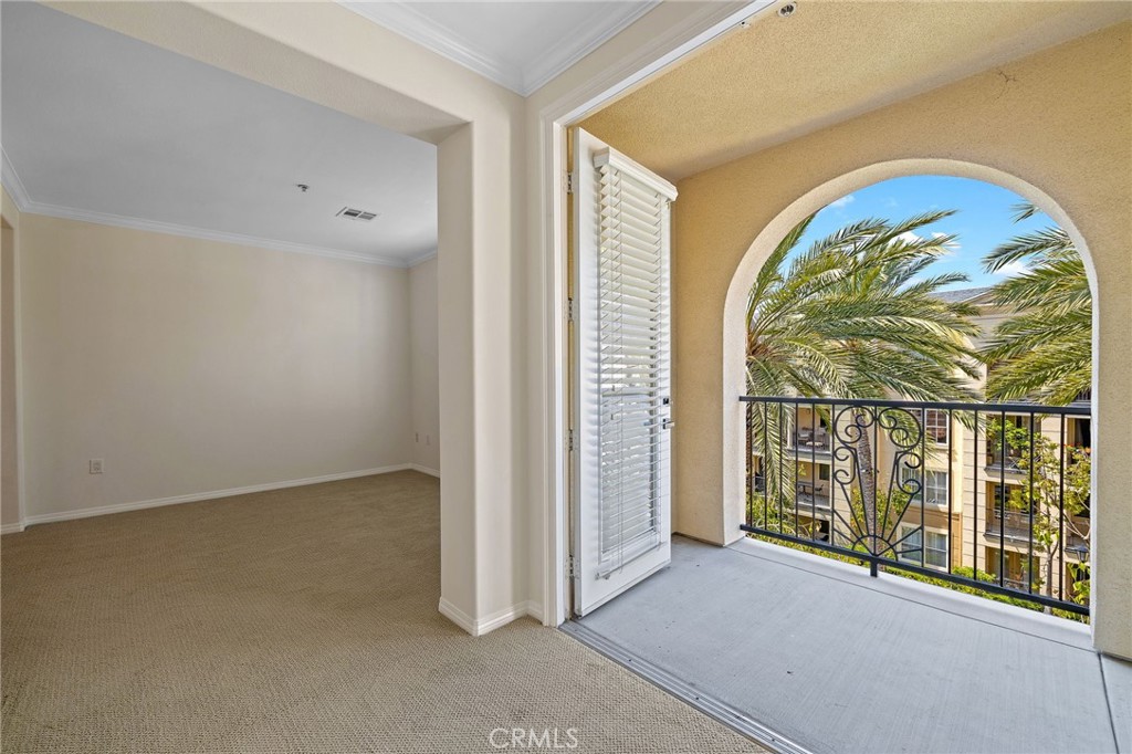 527f058d 0824 4077 B45d B95517f82eda