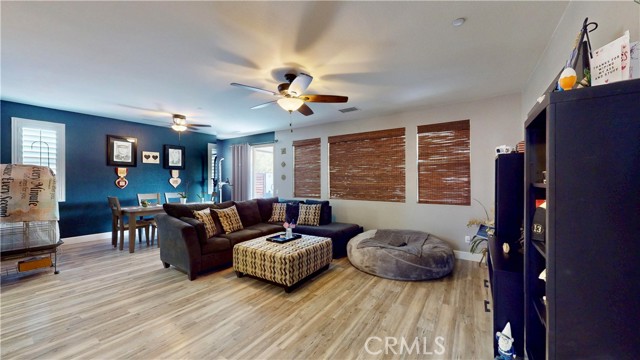 Detail Gallery Image 10 of 20 For 29121 Black Oak, Lake Elsinore,  CA 92530 - 3 Beds | 2 Baths