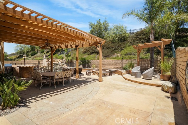 Detail Gallery Image 25 of 30 For 586 Grass Valley St, Simi Valley,  CA 93065 - 4 Beds | 3 Baths
