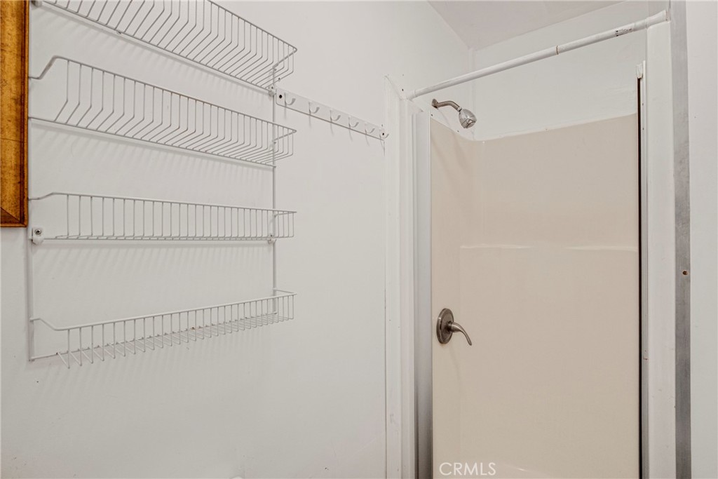 https://media.crmls.org/medias/527feb42-8ea4-4186-ba2c-f30ab5e65077.jpg?preset=X-Large