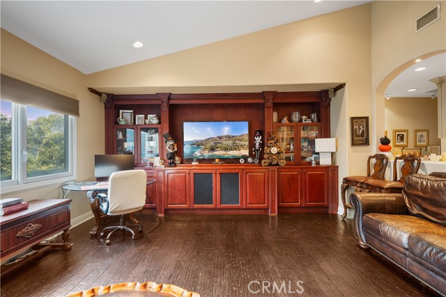 Detail Gallery Image 24 of 66 For 607 West, La Habra Heights,  CA 90631 - 5 Beds | 4 Baths