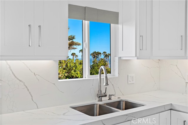 Detail Gallery Image 27 of 41 For 51 Blue Lagoon, Laguna Beach,  CA 92651 - 3 Beds | 3 Baths