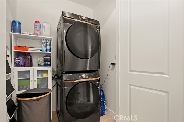 257 Sash, Irvine CA: https://media.crmls.org/medias/5283a1ca-03b3-449e-9526-5627fd594696.jpg