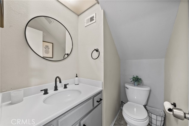 20931 Judah Lane, Newhall CA: https://media.crmls.org/medias/5283c2b5-05f0-4305-bf10-f56ad64783d4.jpg