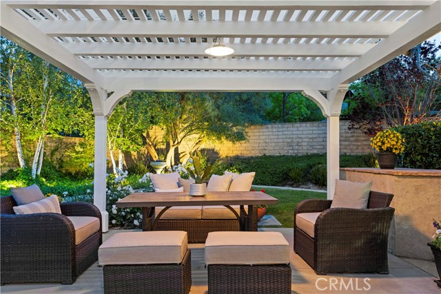 Image 7 of 52 For 24986 Greensbrier Drive