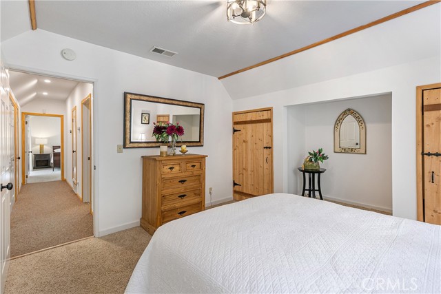 Detail Gallery Image 12 of 31 For 841 Cottage Grove Rd, Lake Arrowhead,  CA 92352 - 3 Beds | 2 Baths