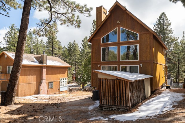 Detail Gallery Image 7 of 17 For 33332 Holcomb Creek, Green Valley Lake,  CA 92341 - 2 Beds | 2 Baths