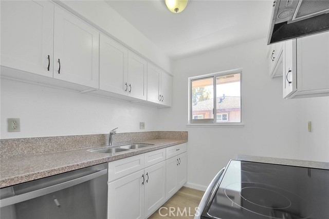 Detail Gallery Image 21 of 41 For 1104 S Mantle Ln 28d,  Santa Ana,  CA 92705 - 2 Beds | 1 Baths