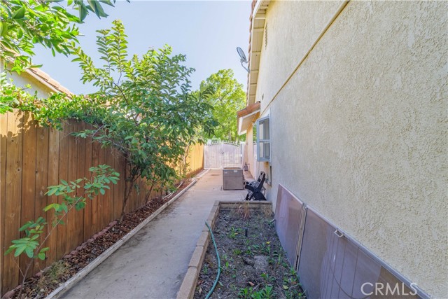 Detail Gallery Image 36 of 38 For 1323 Kingswood, Redlands,  CA 92374 - 3 Beds | 2 Baths