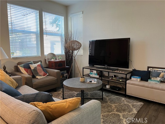 1413 Girona Drive, Pomona CA: https://media.crmls.org/medias/5287565f-de7c-45a0-8303-da3177d5cd62.jpg