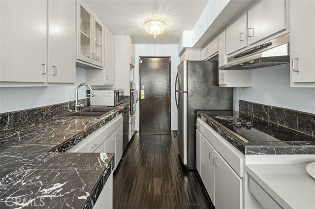 Detail Gallery Image 20 of 26 For 1121 N Olive Dr #209,  West Hollywood,  CA 90069 - 2 Beds | 2 Baths