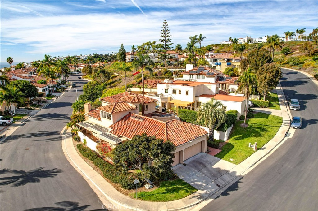 https://media.crmls.org/medias/5287dc91-e554-4b0d-a068-73751b7b5852.jpg?preset=X-Large