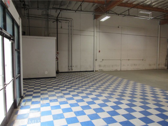  Commercial for Sale in Victorville, California