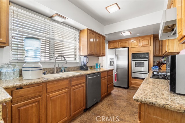 Detail Gallery Image 12 of 26 For 1457 W 1st, San Pedro,  CA 90732 - 3 Beds | 2 Baths