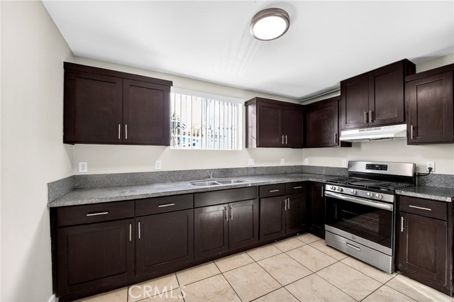 Detail Gallery Image 9 of 34 For 8711 Mckinley Place, Los Angeles,  CA 90002 - – Beds | – Baths