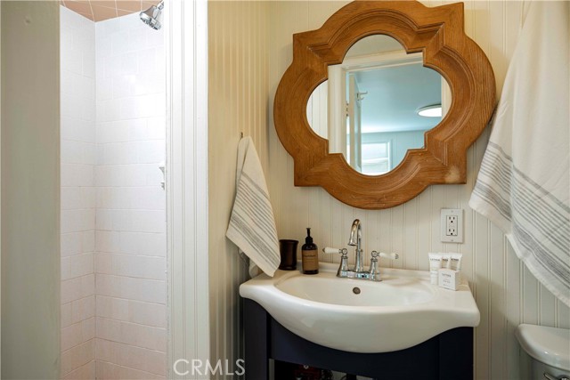 204 38th Street, Manhattan Beach, California 90266, 3 Bedrooms Bedrooms, ,2 BathroomsBathrooms,Residential,Sold,38th,SB22186761