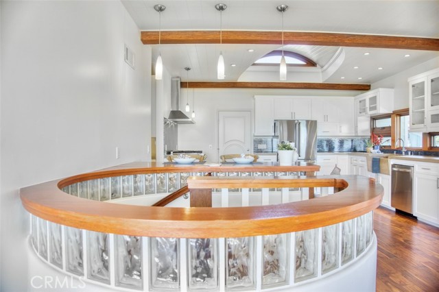 27062 Calle Juanita, Dana Point CA: https://media.crmls.org/medias/528a2509-f727-4813-ad4e-f4838365d759.jpg