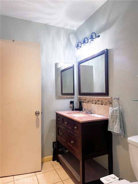 Detail Gallery Image 13 of 21 For 5535 Ackerfield Ave #39,  Long Beach,  CA 90805 - 1 Beds | 1 Baths