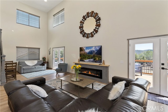 1215 Valley View Drive, Big Bear City CA: https://media.crmls.org/medias/528a30a1-1e4d-449c-abac-62d47df1d9ce.jpg